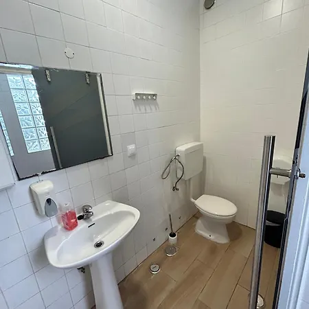 Farol Bed & Breakfast Almada