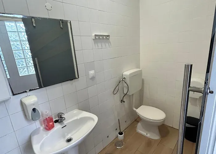 Farol Bed & Breakfast Almada