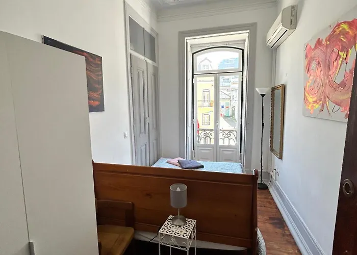 Farol Bed & Breakfast Almada